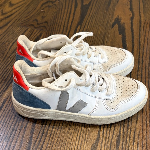 Veja Sneakers with blue and orange pop size 35 eu/ 4 us - Picture 3 of 7